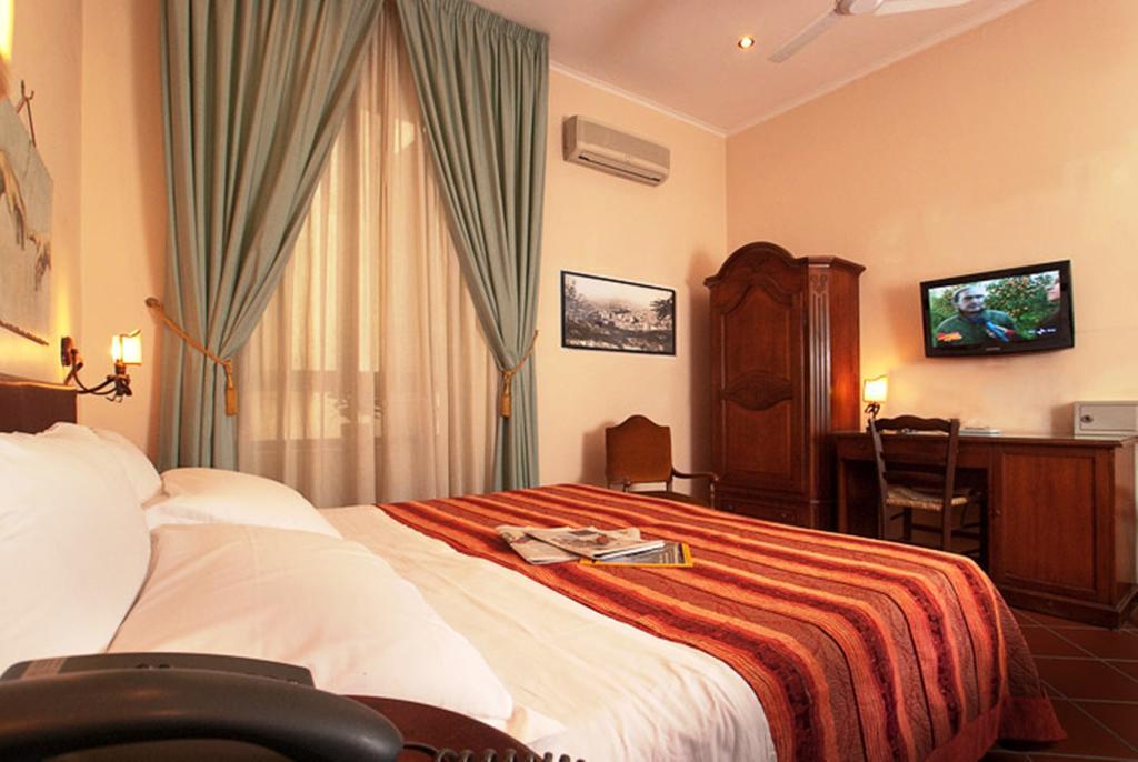 Hotel Toledo Napoli Bagian luar foto
