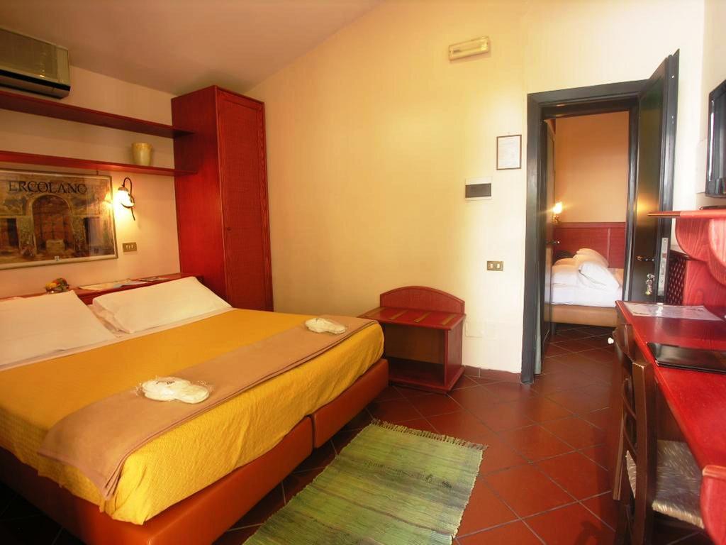 Hotel Toledo Napoli Bagian luar foto