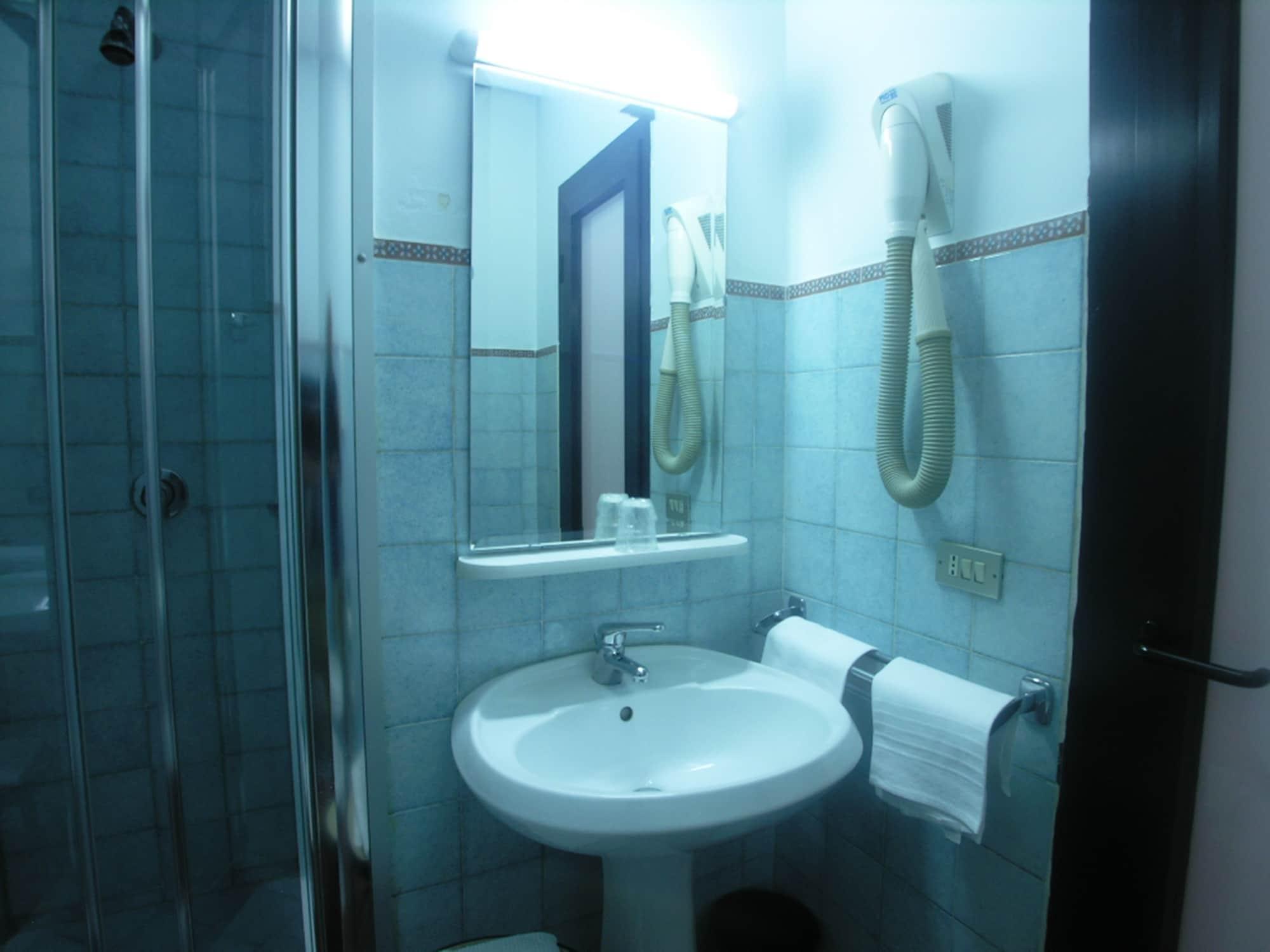 Hotel Toledo Napoli Bagian luar foto