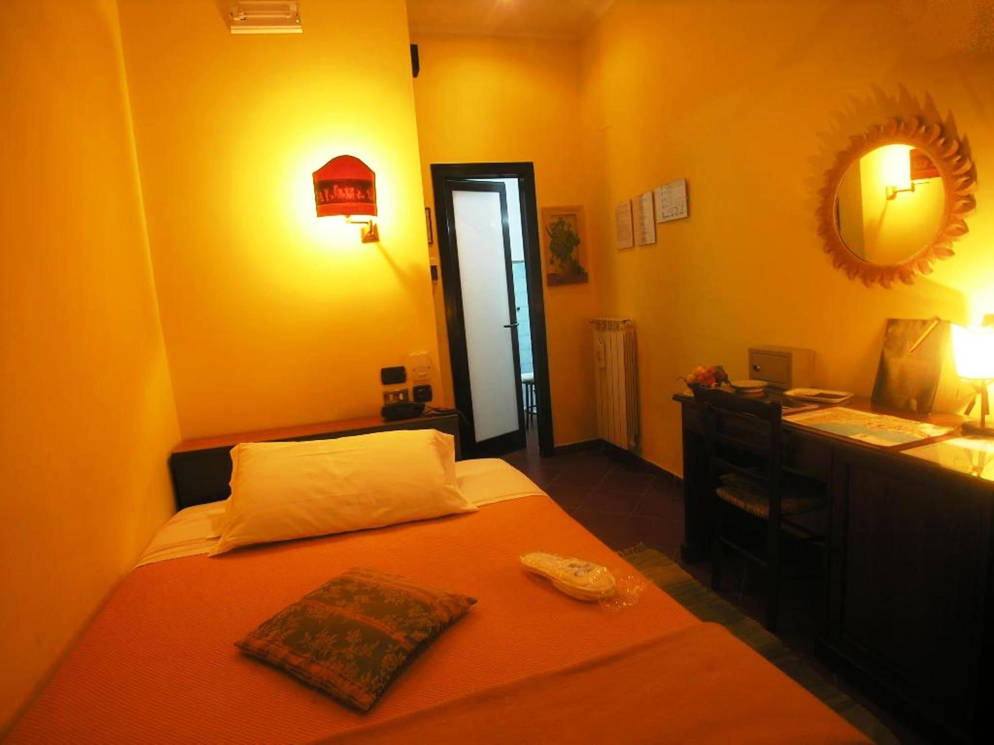 Hotel Toledo Napoli Bagian luar foto