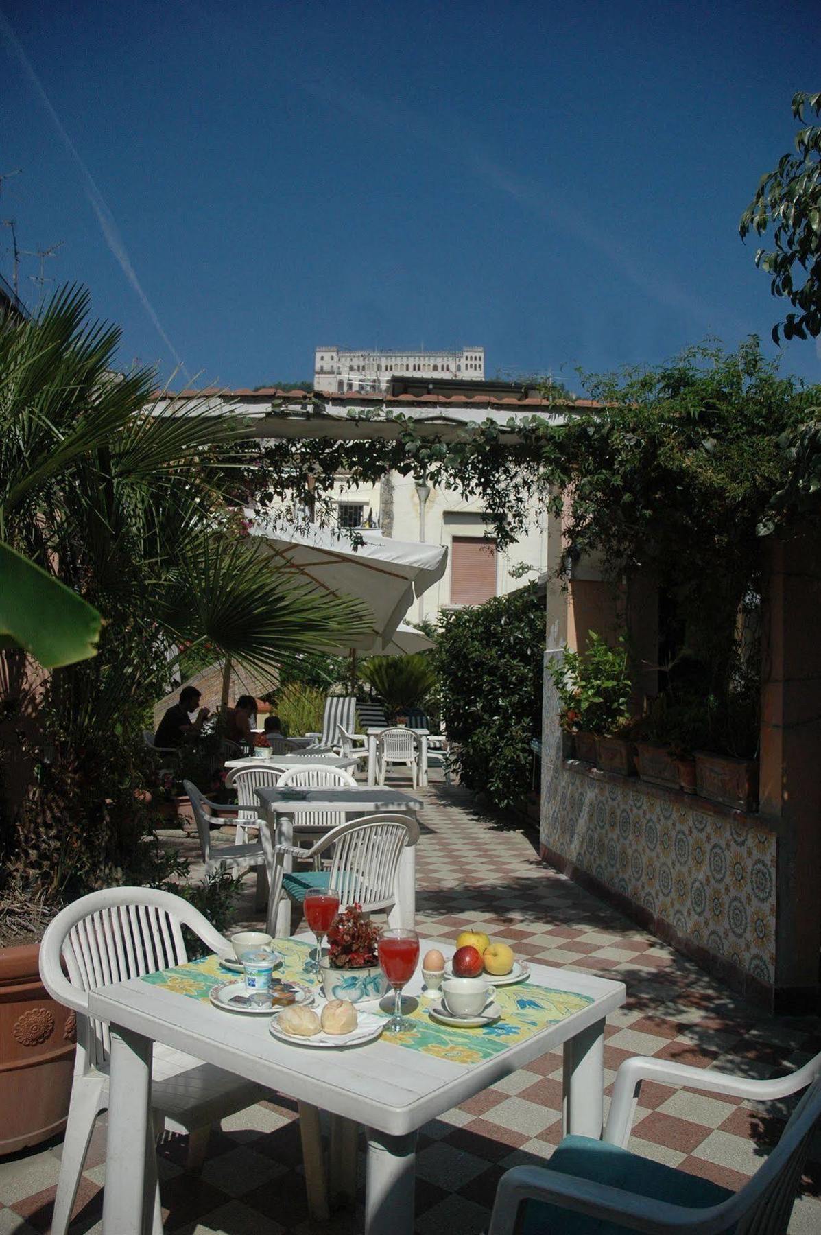 Hotel Toledo Napoli Bagian luar foto