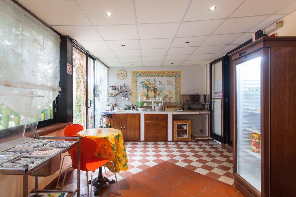 Hotel Toledo Napoli Bagian luar foto